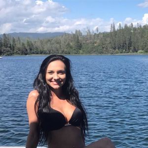 Meet your Posher, Kira